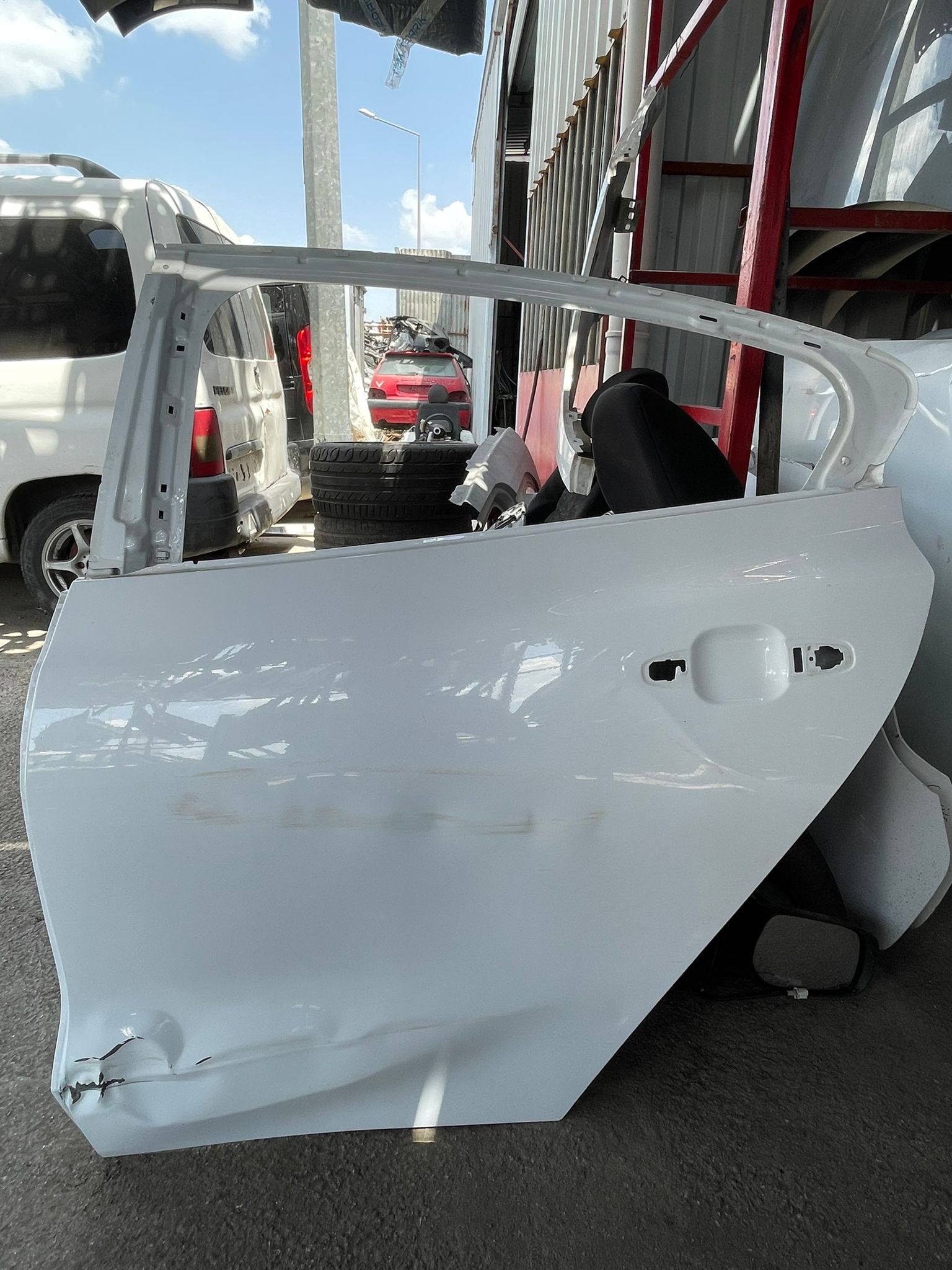 Ford Focus Yeni Kasa Hb Sol Arka Kapı